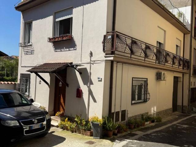Casa indipendente in vendita a San Cesareo RM
