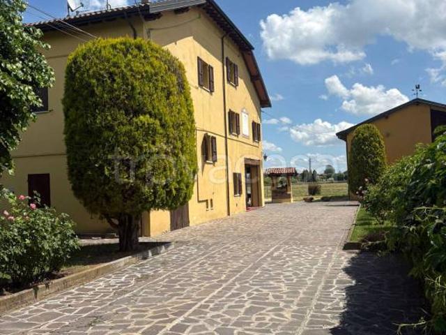 Casa indipendente in vendita a San Cesario sul Panaro via Bagnese