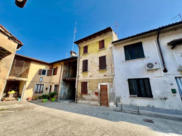 Casa indipendente in vendita a San Colombano al Lambro MI