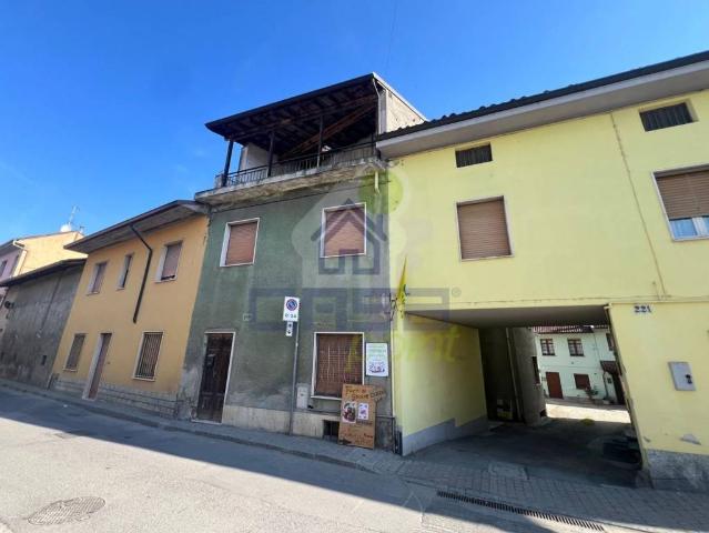 Casa indipendente in vendita a San Colombano al Lambro via ottavio steffenini