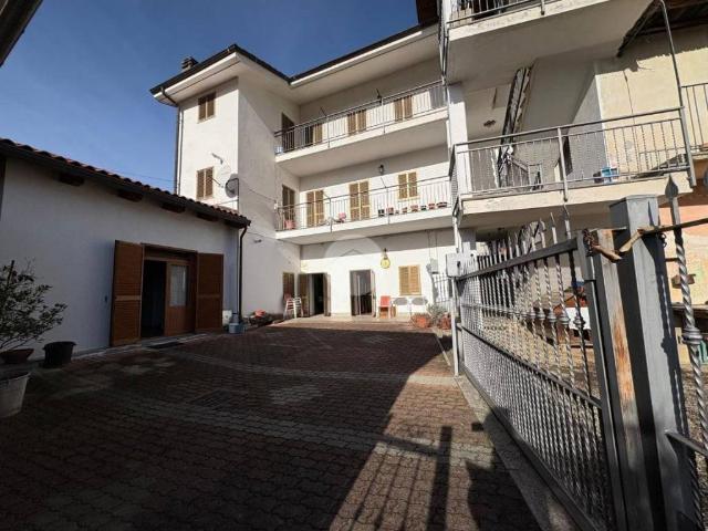 Casa indipendente in vendita a San Colombano Belmonte TO