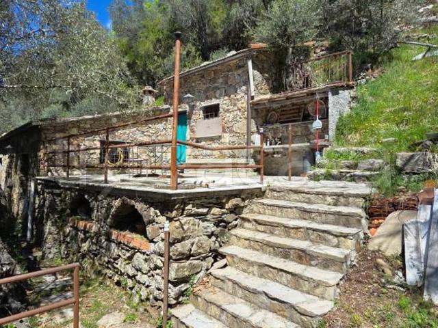 Casa indipendente in vendita a San Colombano, San Colombano Certenoli