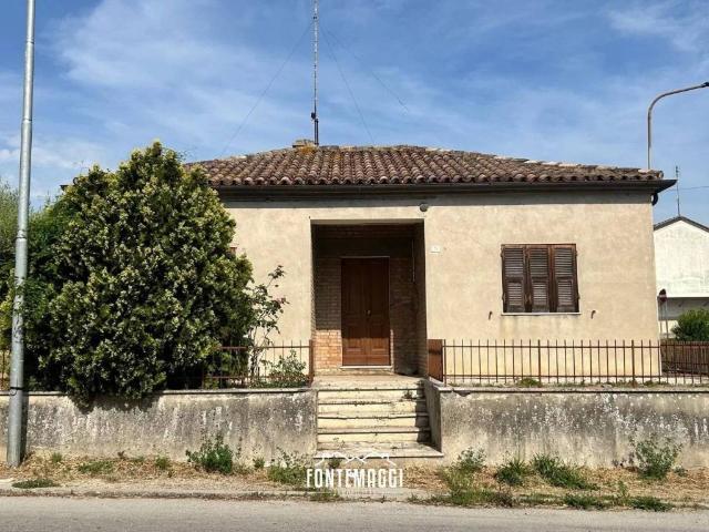 Casa indipendente in vendita a San Costanzo PU