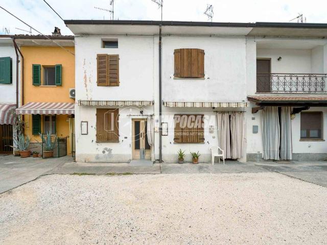Casa indipendente in vendita a San Daniele Po CR