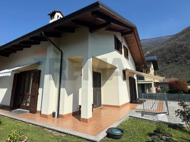 Casa indipendente in vendita a San Didero