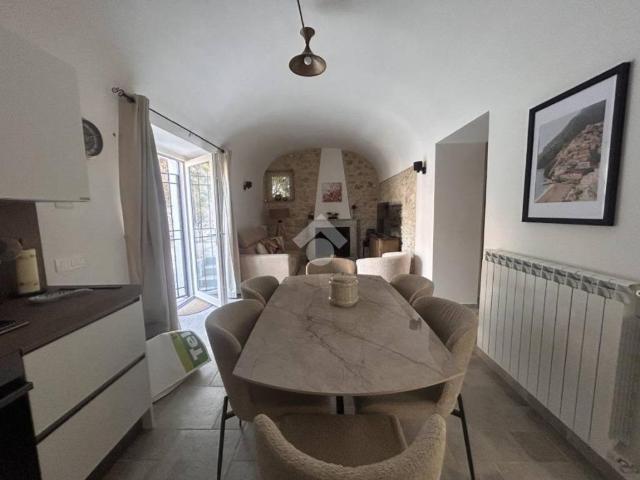 Casa indipendente in vendita a San Donato Val di Comino FR