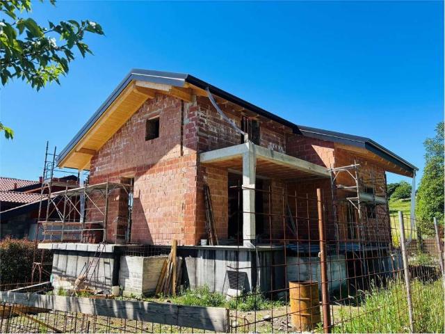 Casa indipendente in vendita a San Fermo della Battaglia CO