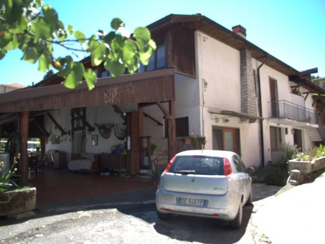Casa indipendente in vendita a San Fermo della Battaglia CO