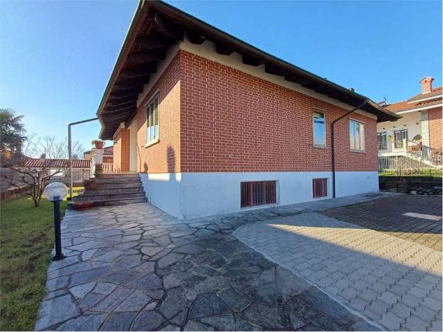 Casa indipendente in vendita a San Francesco al Campo TO