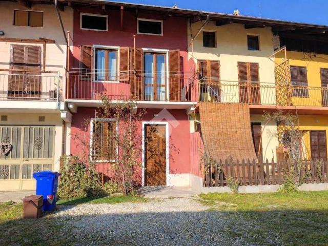 Casa indipendente in vendita a San Francesco al Campo TO