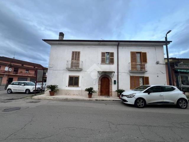 Casa indipendente in vendita a San Giorgio a Liri FR