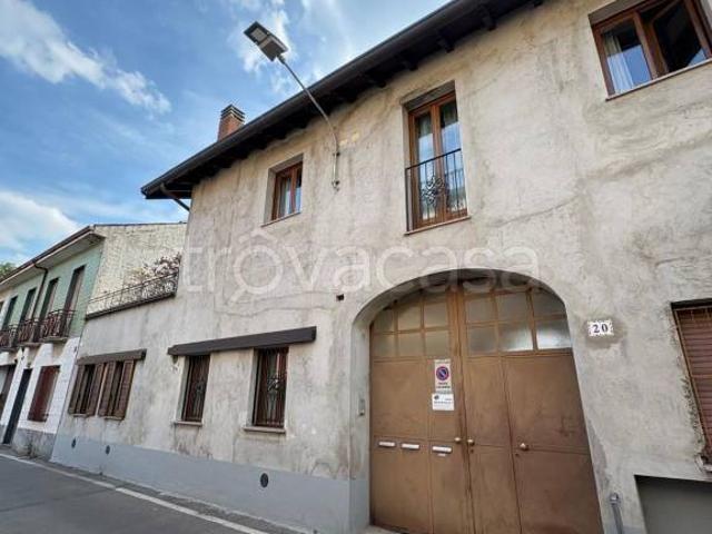 Casa indipendente in vendita a San Giorgio su Legnano via Dante Alighieri, 20