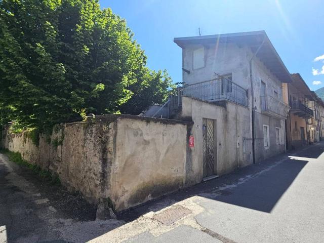 Casa indipendente in vendita a San Giorio di Susa TO