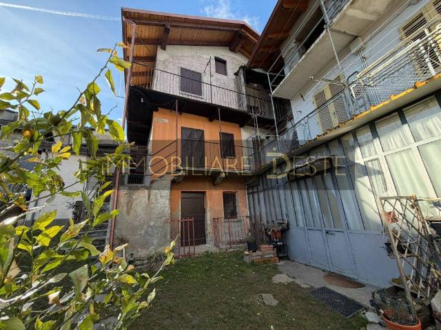 Casa indipendente in vendita a San Giorio di Susa TO