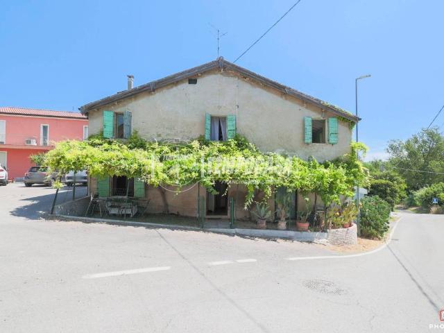 Casa indipendente in vendita a San Giovanni in Marignano RN