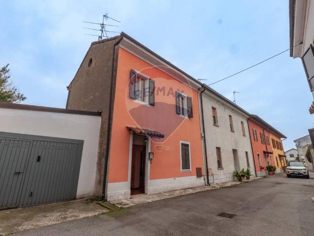 Casa indipendente in vendita a San Giovanni in Croce CR