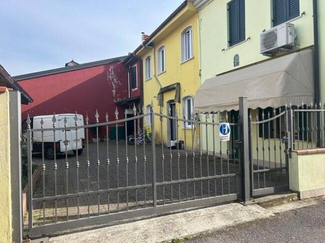 Casa indipendente in vendita a San Giovanni Lupatoto VR