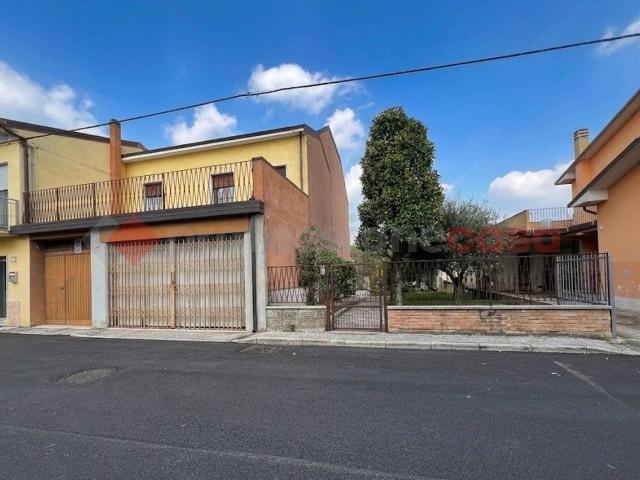 Casa indipendente in vendita a San Giovanni Lupatoto
