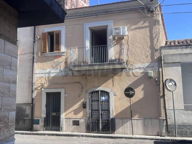 Casa indipendente in vendita a San Giovanni la Punta CT