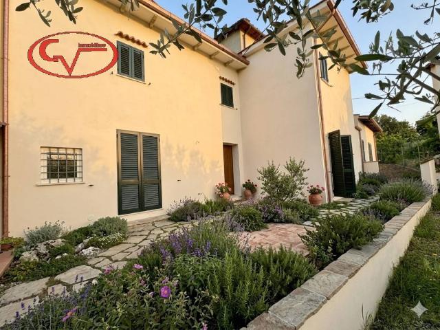 Casa indipendente in vendita a San Giovanni Valdarno via Borro della Madonna