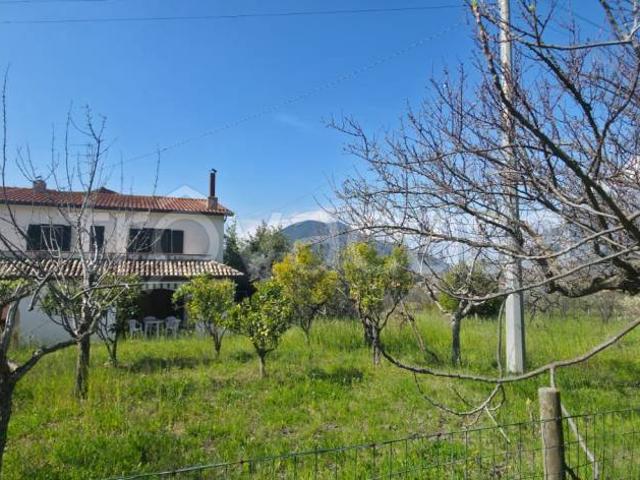 Casa indipendente in vendita a San Lorenzello via Colle Calce Foresta