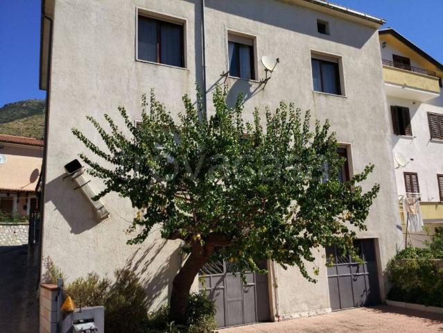 Casa indipendente in vendita a San Pietro Infine viale degli Eroi, 76
