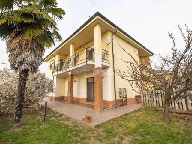 Casa indipendente in vendita a San Pietro Mosezzo