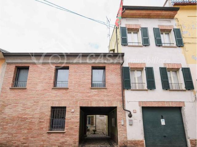 Casa indipendente in vendita a San Secondo Parmense PR