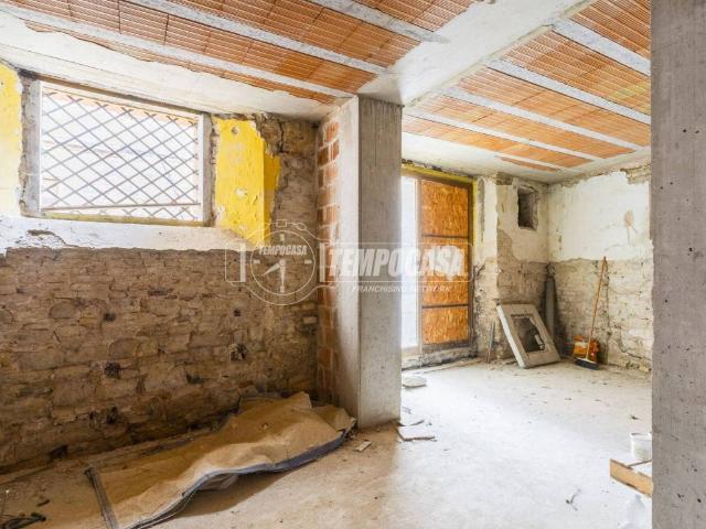 Casa indipendente in vendita a San Severino Marche MC
