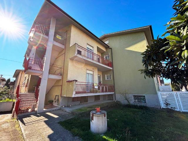 Casa indipendente in vendita a San Severino Marche MC
