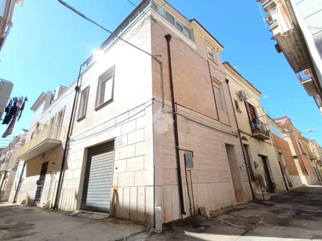 Casa indipendente in vendita a San Severo via Montebello, 32