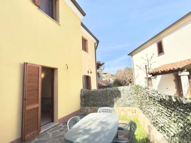 Casa indipendente in vendita a San Teodoro