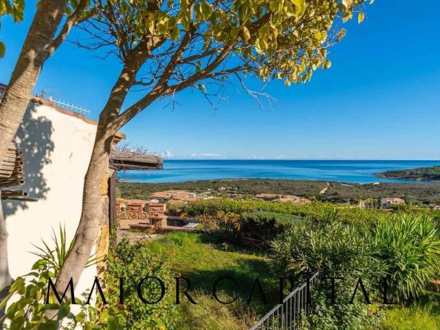Casa indipendente in vendita a San Teodoro
