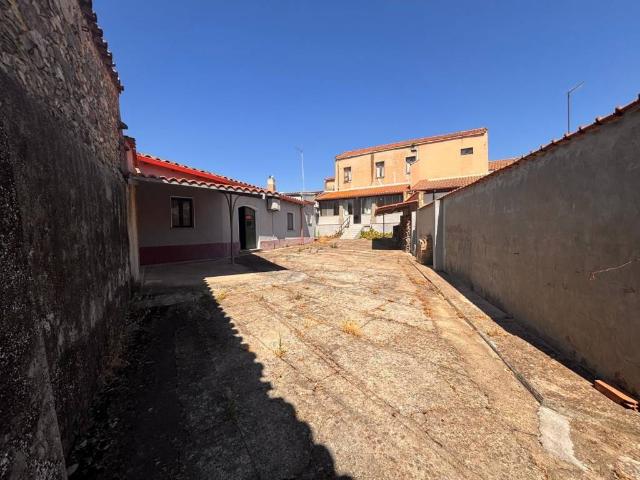 Casa indipendente in vendita a Sanluri VS