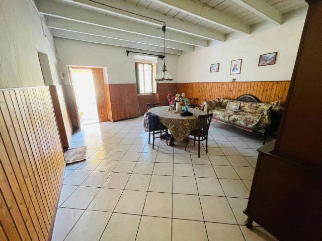 Casa indipendente in vendita a Sanluri SU