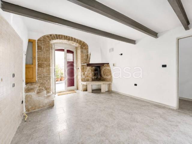 Casa indipendente in vendita a Sannicandro di Bari via Greci, 12
