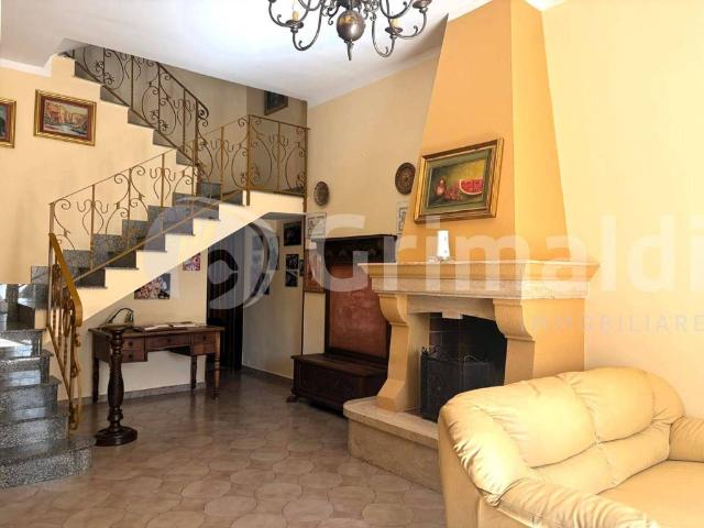 Casa indipendente in vendita a Sannicola LE