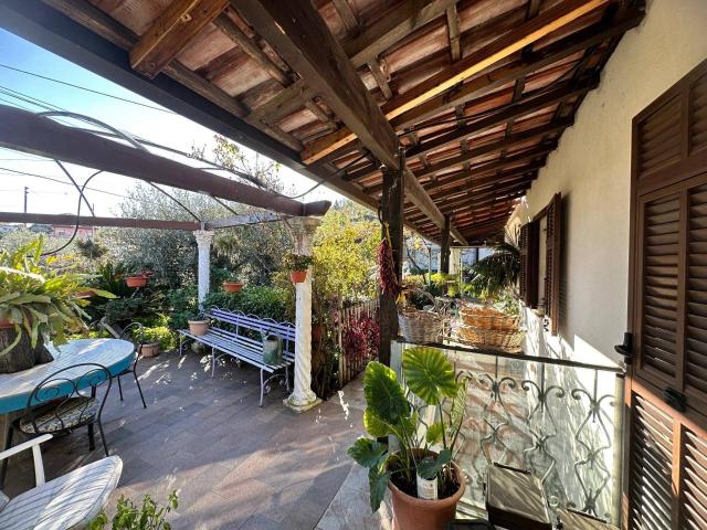 Casa indipendente in vendita a Sanremo