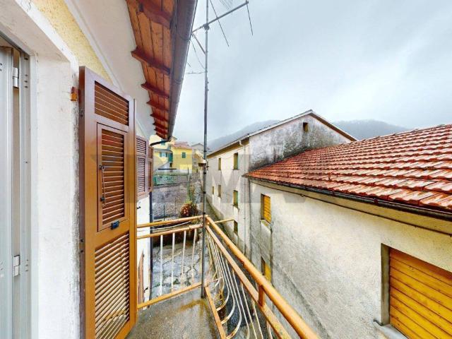 Casa indipendente in vendita a Santo Stefano d'Aveto GE