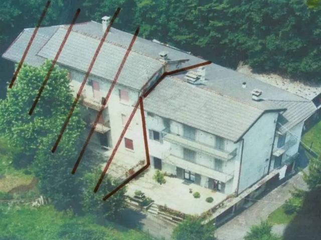 Casa indipendente in vendita a Sant'Omobono Terme BG