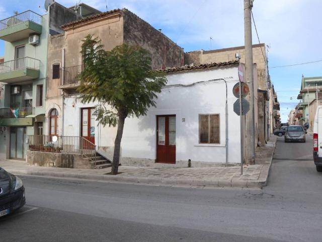 Casa indipendente in vendita a Santa Croce Camerina RG