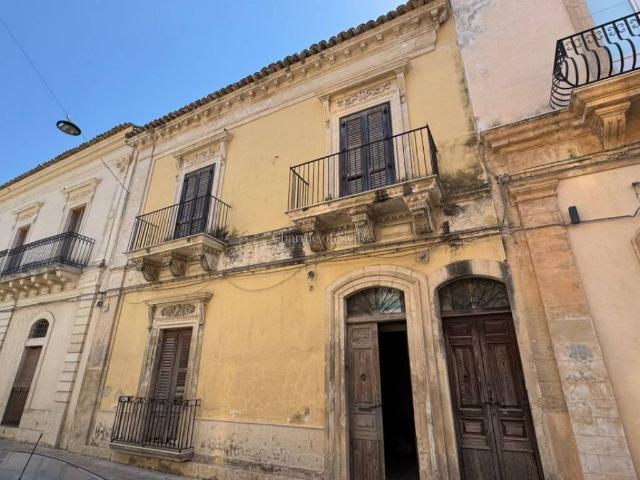 Casa indipendente in vendita a Santa Croce Camerina RG