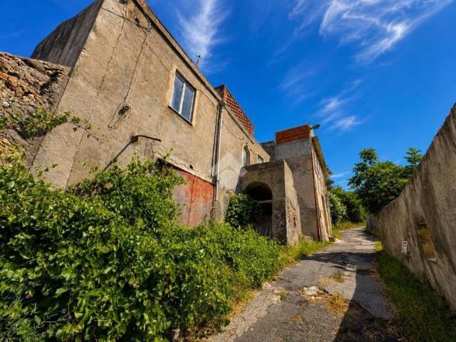 Casa indipendente in vendita a Santa Lucia del Mela ME