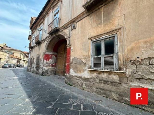 Casa indipendente in vendita a Santa Maria Capua Vetere via Roma, 19