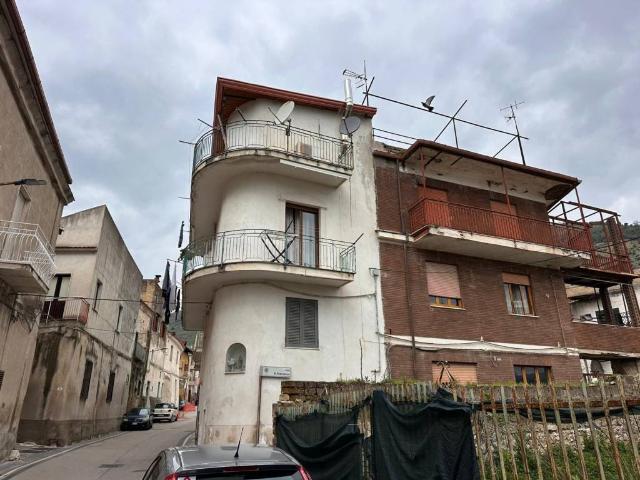 Casa indipendente in vendita a Santa Maria a Vico CE