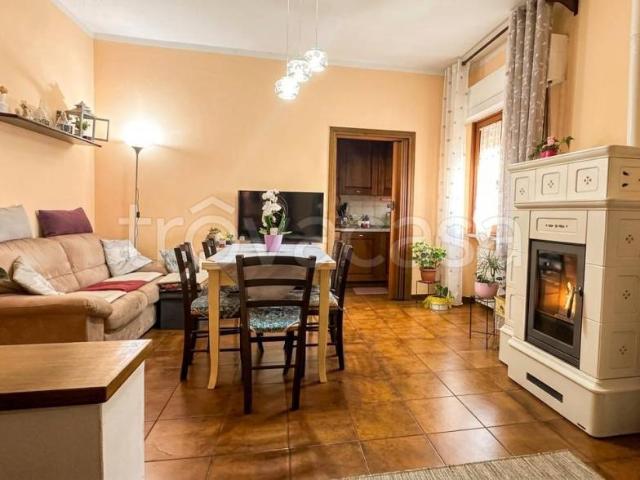 Casa indipendente in vendita a Santa Maria a Monte via del Lavoro, 4, Montecalvoli