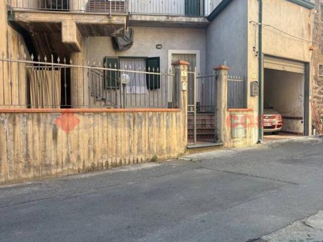 Casa indipendente in vendita a Santa Maria di Licodia
