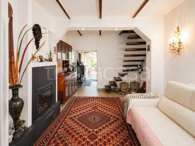 Casa indipendente in vendita a Santa Maria Nuova