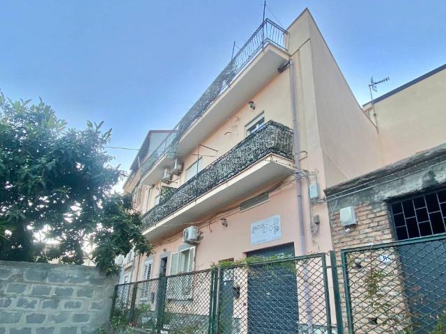 Casa indipendente in vendita a Santa Teresa di Riva ME