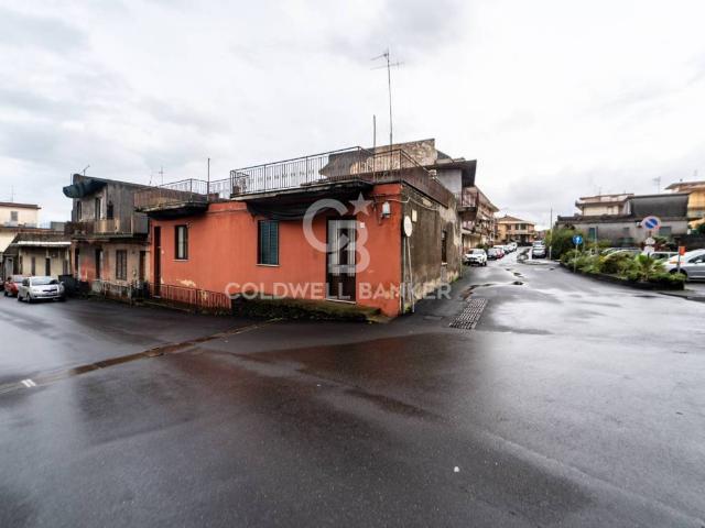 Casa indipendente in vendita a Santa Venerina CT